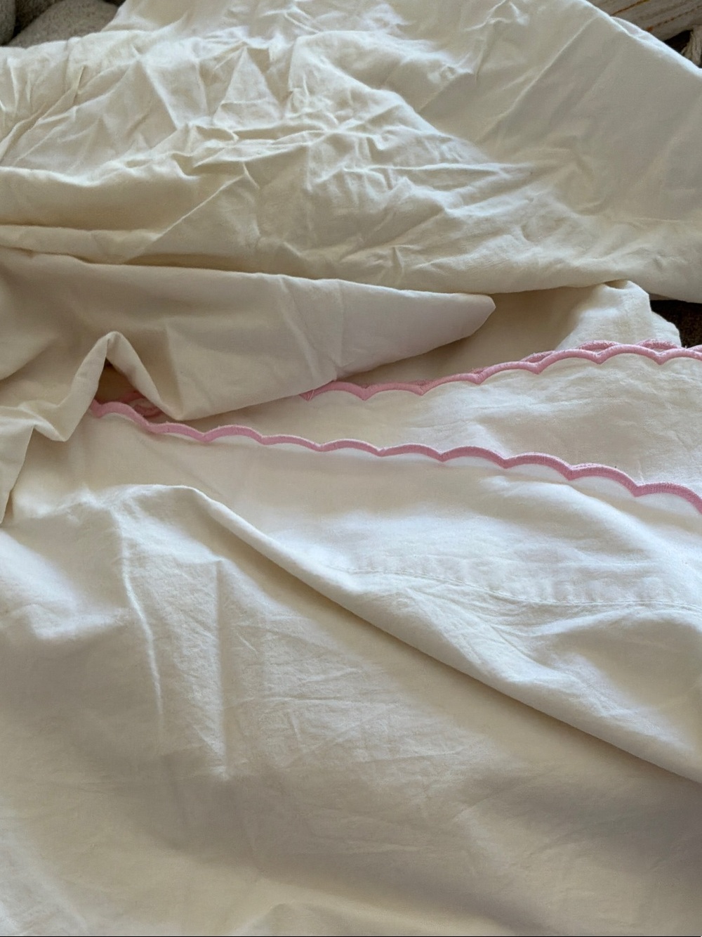 Pottery Barn Kids white Sheet Set with Pink Scallop Trim